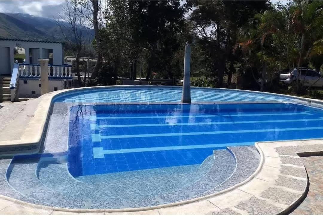 Hotel Y Cabanas Rio Mayo Chachagui Buitenkant foto
