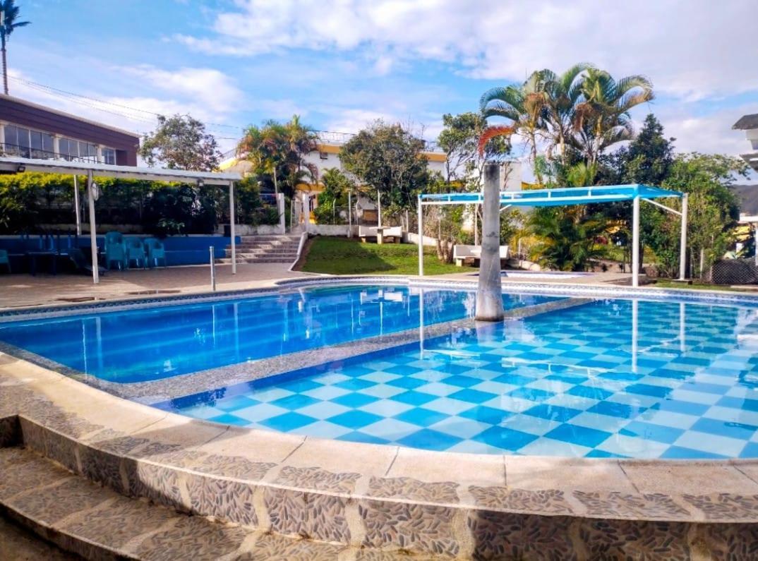 Hotel Y Cabanas Rio Mayo Chachagui Buitenkant foto